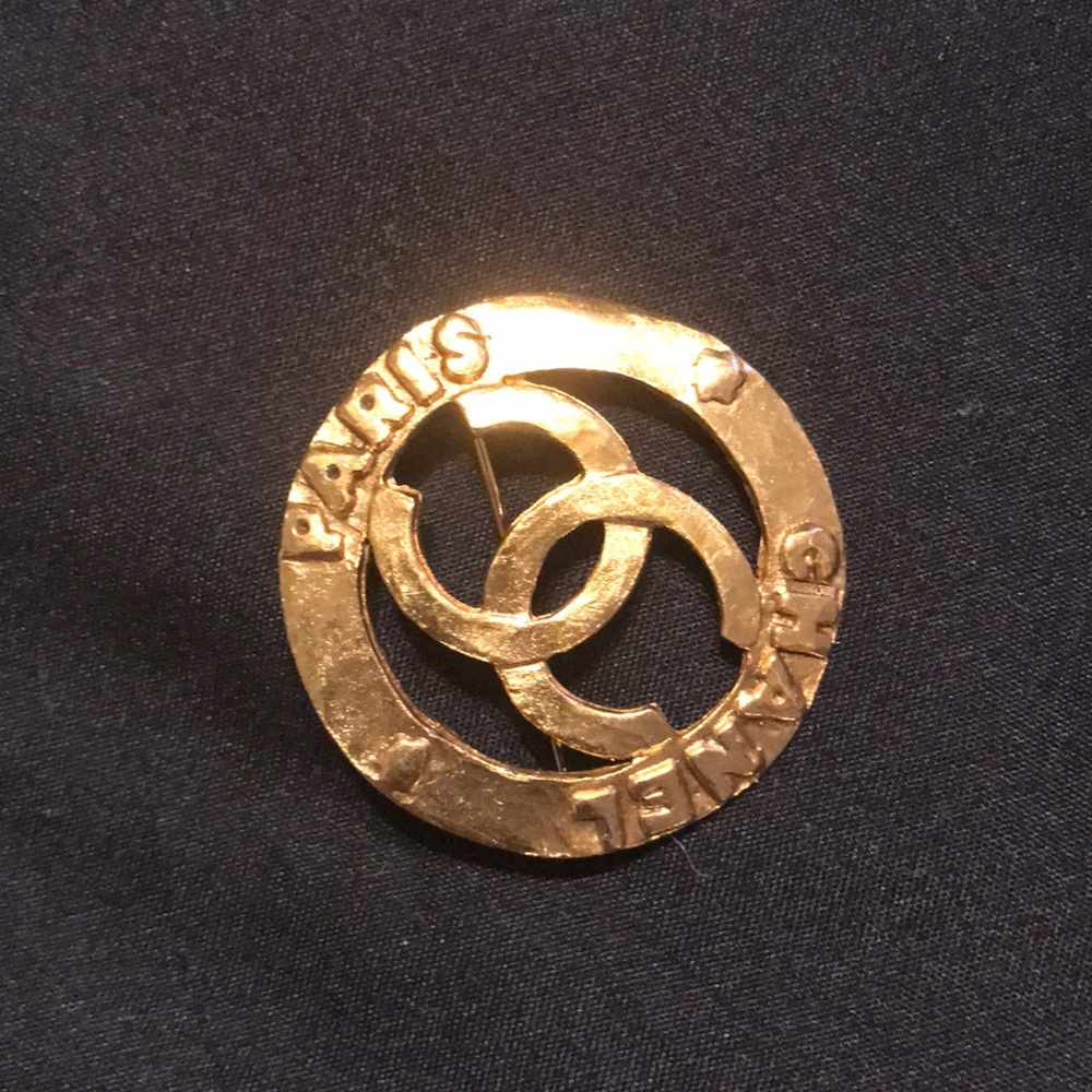 AUTHENTIC‼️ Chanel Brooch Pin